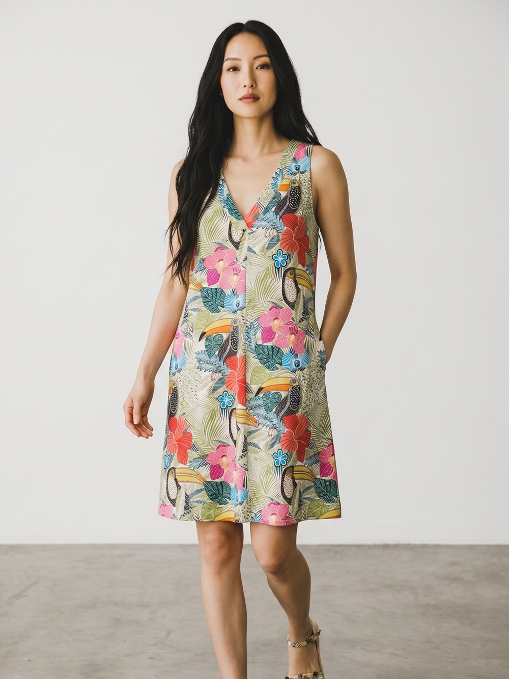 Tommy Bahama If one can Toucan silk tropical print dress. Size Large GUC - Picture 1 of 14